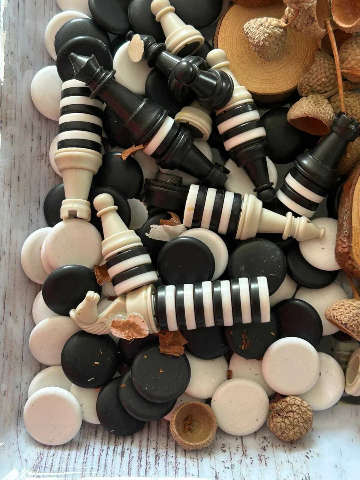 Grote partij, Oude atypische accessoires uit een atelierruimte – photo 5